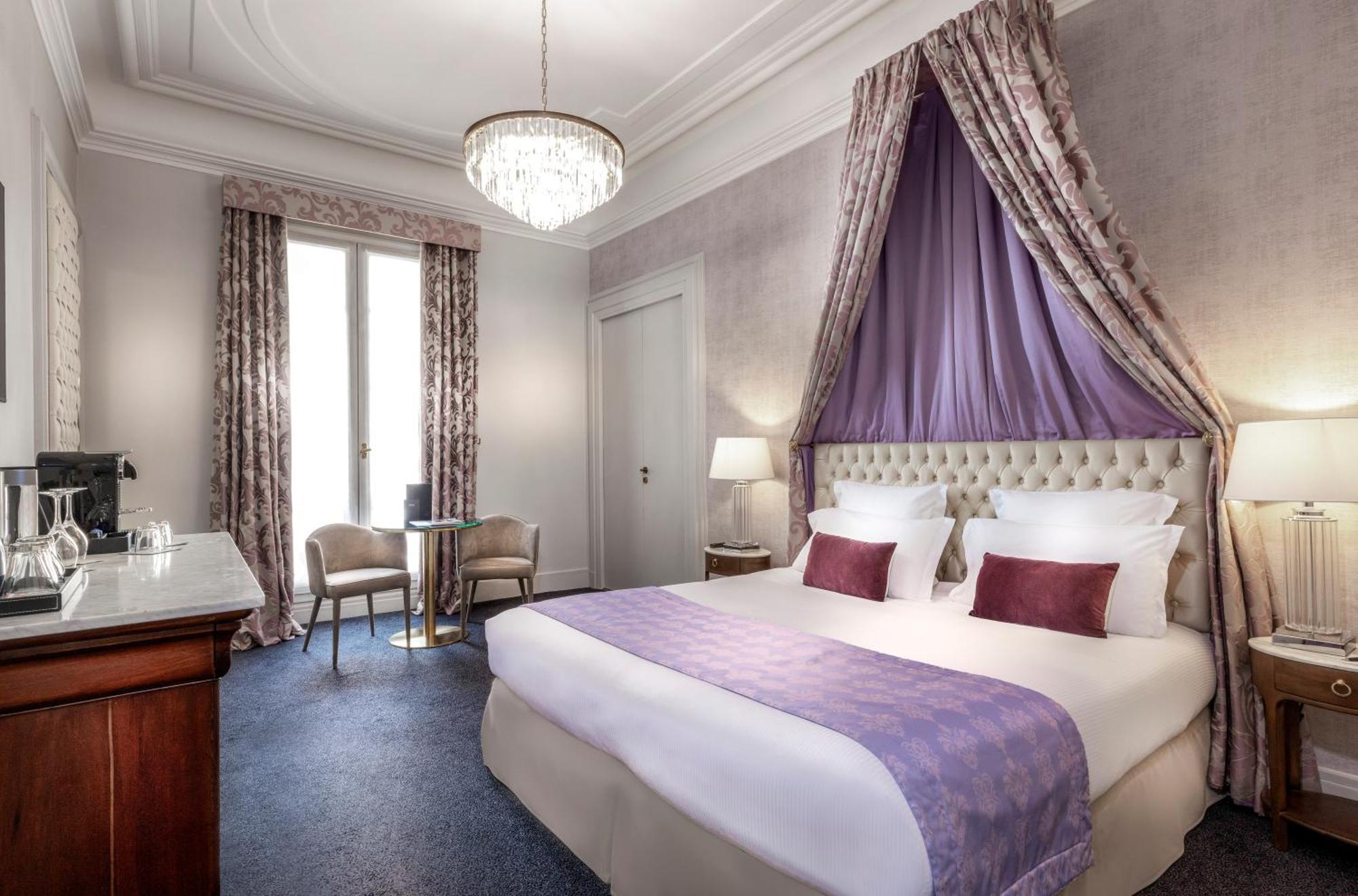 Claridge 4* Paris